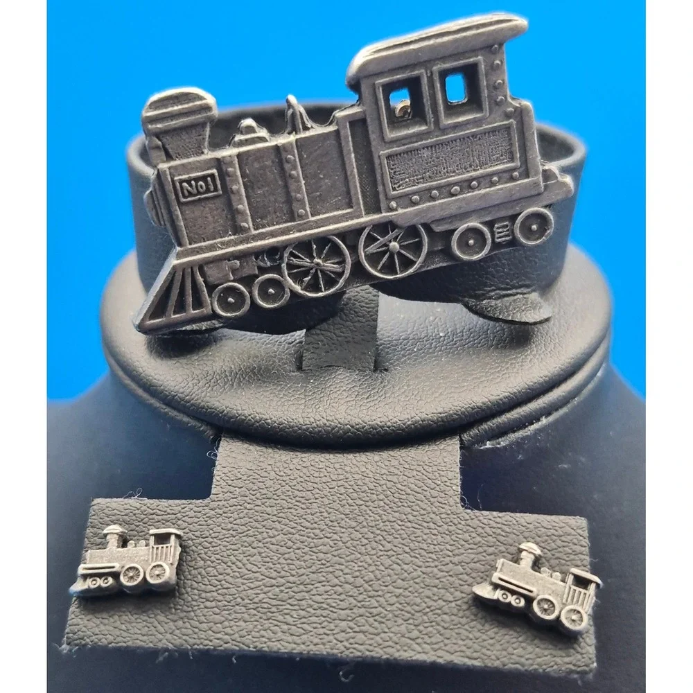 Vintage Train Brooch Earring Set Silver Tone Locomotive Steam Engine No 1